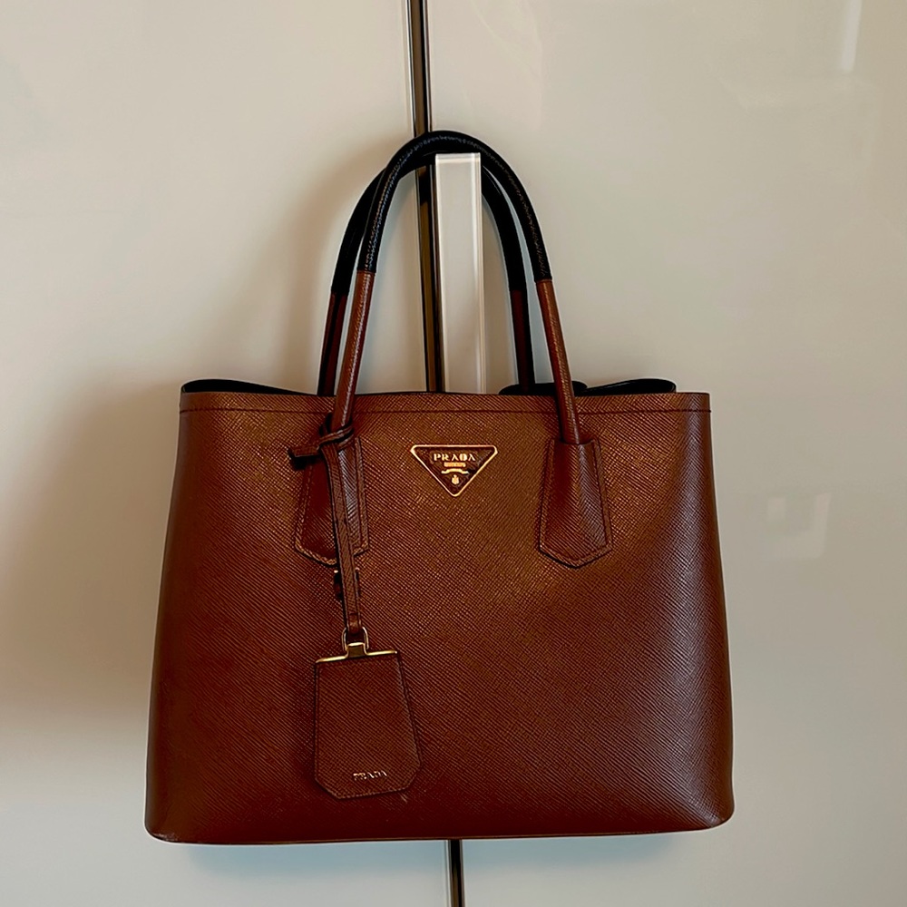 Prada bag in great condition. Barely used but do not have the original packaging